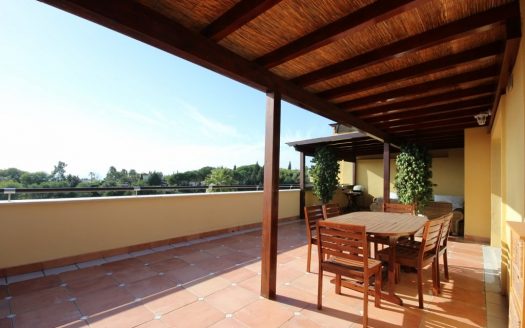 Ático de 3 dormitorios en Condado de Sierra Blanca