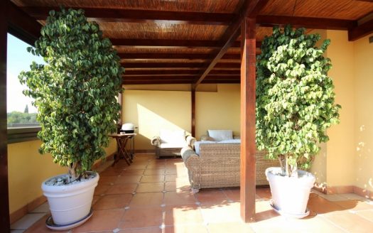 Ático de 3 dormitorios en Condado de Sierra Blanca