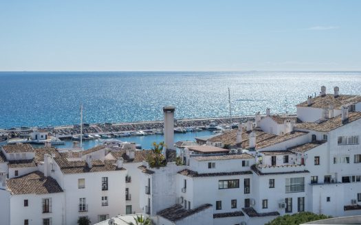 Ático de 2 dormitorios en Marina Banús