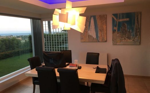 Villa de 4 dormitorios en La Alqueria