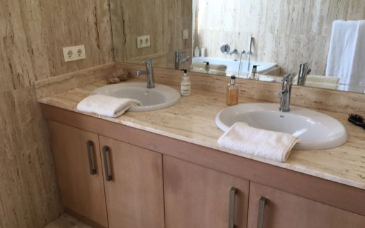 Villa de 4 dormitorios en La Alqueria