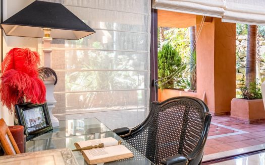 Apartamento de 3 dormitorios en La Alzambra Hill Club