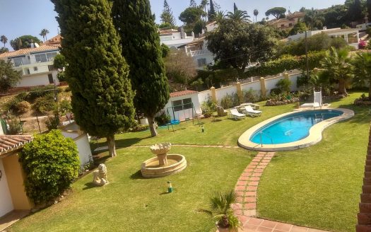 Villa de 7 dormitorios en Cumbres de Elviria