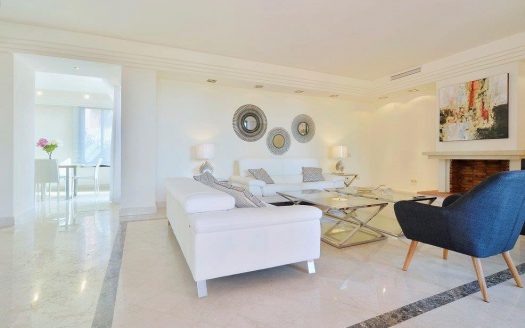 Ático de 4 dormitorios en La Alzambra