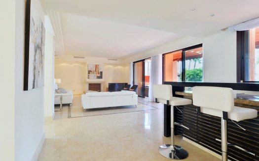 Ático de 4 dormitorios en La Alzambra