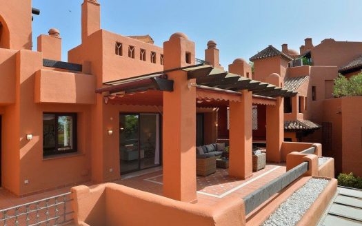 Ático de 4 dormitorios en La Alzambra