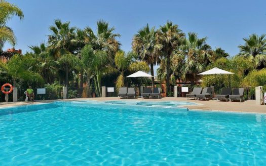 Ático de 4 dormitorios en La Alzambra