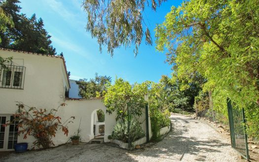 Villa de 5 dormitorios en Milla de Oro