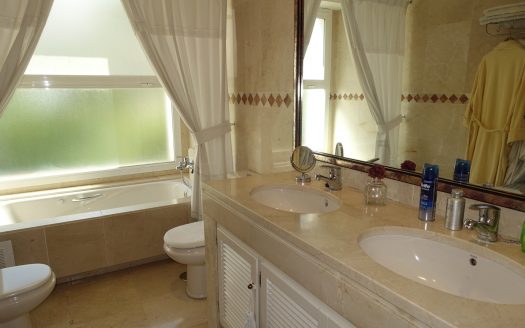 Adosado de 4 dormitorios en Altos de Salamanca