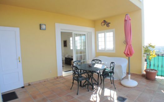 Villa de 4 dormitorios en Aldea Dorada