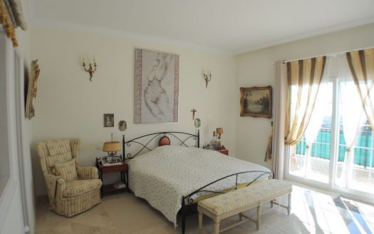 Villa de 4 dormitorios en Aldea Dorada