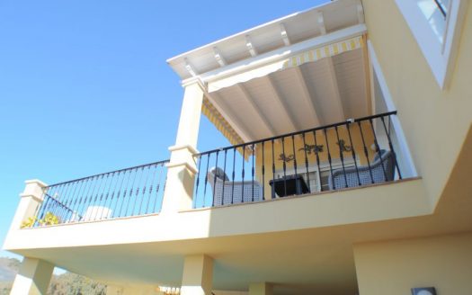 Villa de 4 dormitorios en Aldea Dorada