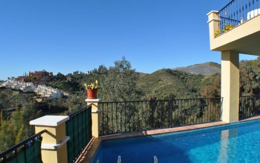Villa de 4 dormitorios en Aldea Dorada
