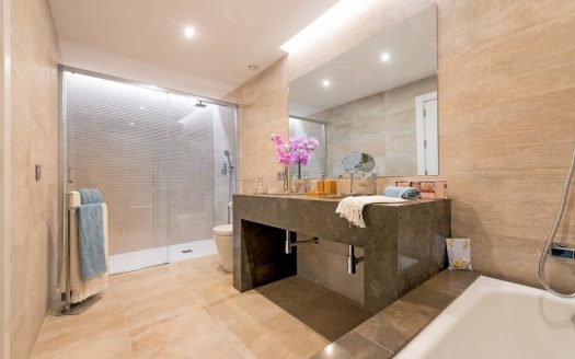 Apartamento de 2 dormitorios en Nueva Andalucia