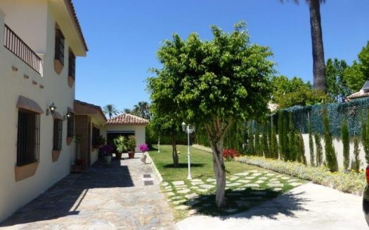 Villa de 4 dormitorios en Milla de Oro