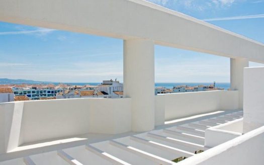 Ático de 3 dormitorios en Puerto Banus