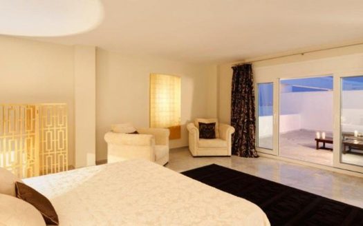 Ático de 3 dormitorios en Puerto Banus
