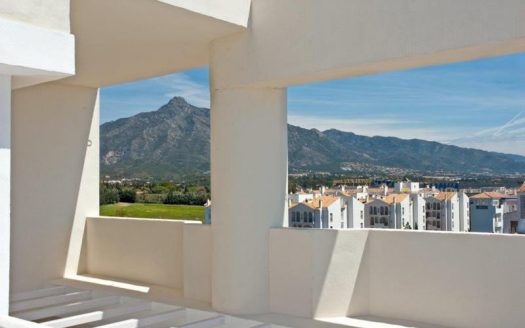 Ático de 3 dormitorios en Puerto Banus