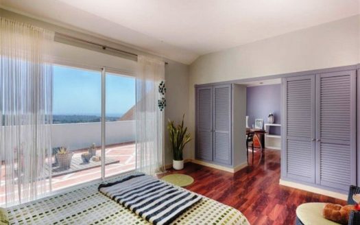 Ático de 3 dormitorios en Nueva Andalucia