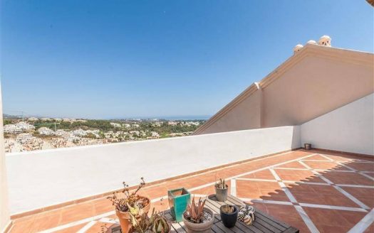 Ático de 3 dormitorios en Nueva Andalucia