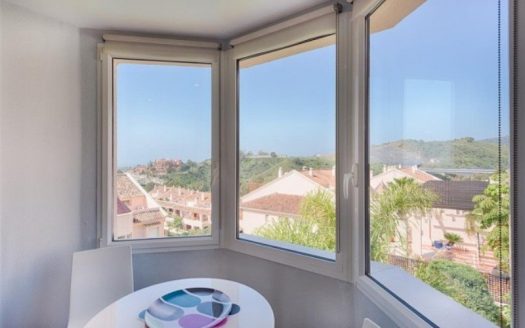 Ático de 3 dormitorios en Nueva Andalucia