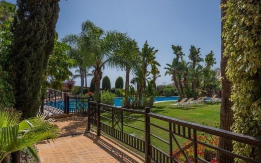 Ático de 3 dormitorios en Nueva Andalucia