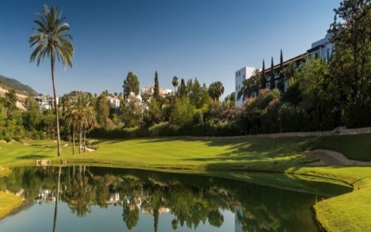 Ático de 3 dormitorios en Benahavis