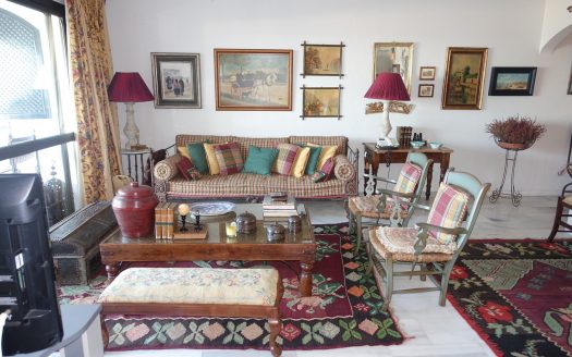Apartamento de 3 dormitorios en Puerto Banus