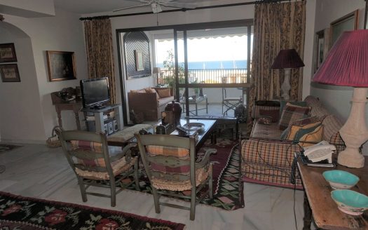 Apartamento de 3 dormitorios en Puerto Banus