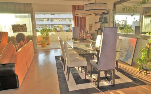 Apartamento de 2 dormitorios en Nueva Andalucia