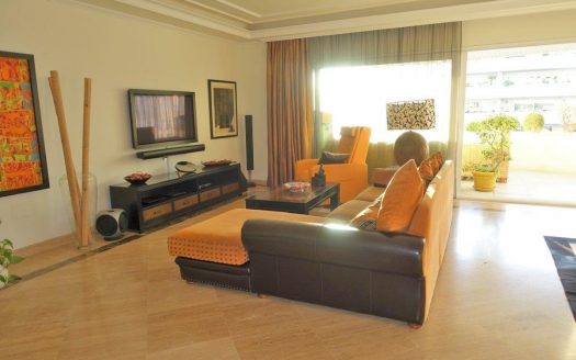 Apartamento de 2 dormitorios en Nueva Andalucia