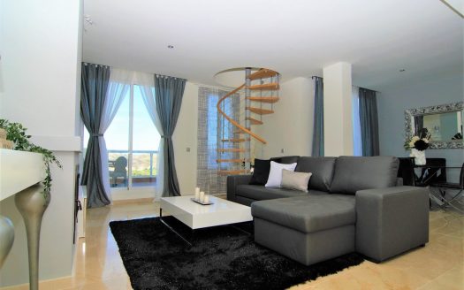 3 bedrooms Apartment in Benahavis