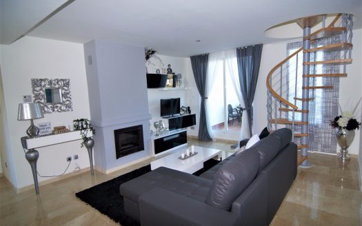 3 bedrooms Apartment in Benahavis