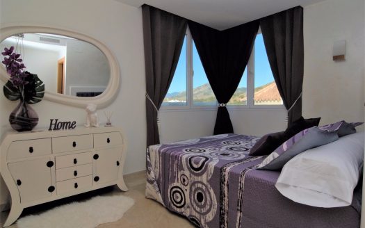 3 bedrooms Apartment in Benahavis