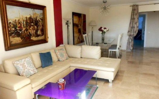 Apartamento de 3 dormitorios en Nueva Andalucia