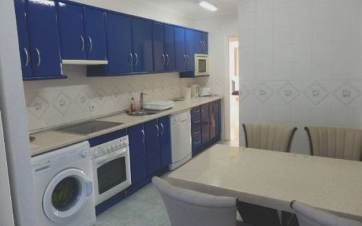 Apartamento de 3 dormitorios en Nueva Andalucia