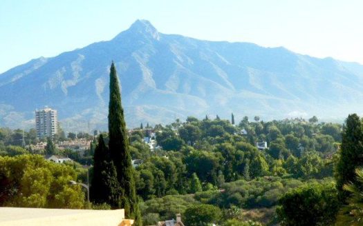 Apartamento de 3 dormitorios en Nueva Andalucia