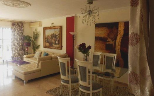 Apartamento de 3 dormitorios en Nueva Andalucia