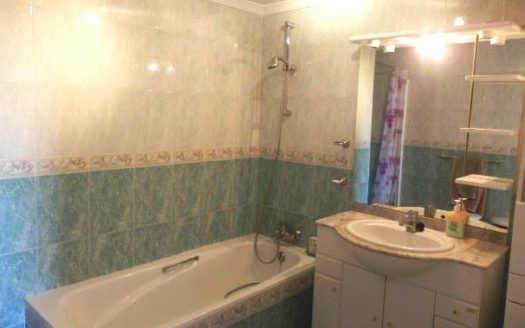 Apartamento de 3 dormitorios en Nueva Andalucia