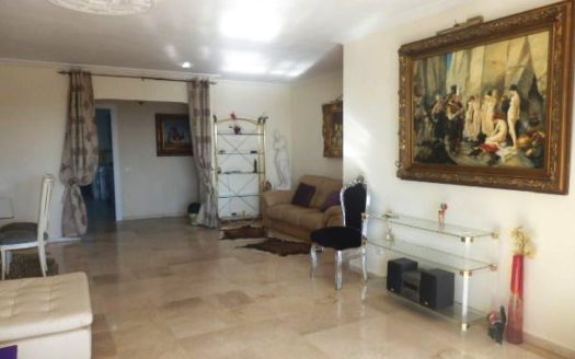 Apartamento de 3 dormitorios en Nueva Andalucia