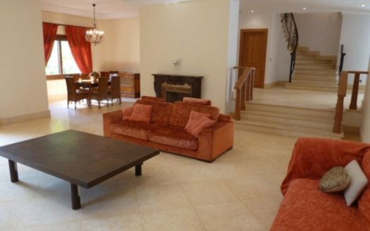 Villa de 5 dormitorios en Milla de Oro