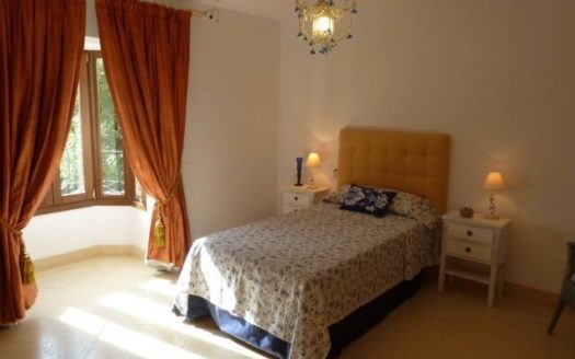 Villa de 5 dormitorios en Milla de Oro