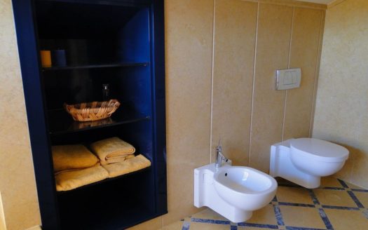 Villa de 5 dormitorios en Milla de Oro