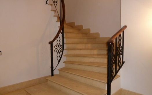 Villa de 5 dormitorios en Milla de Oro