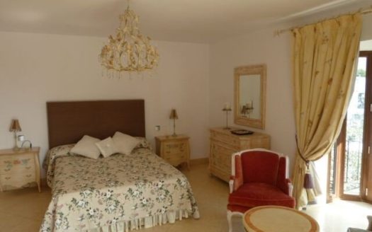 Villa de 5 dormitorios en Milla de Oro