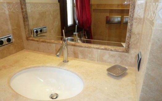 Villa de 5 dormitorios en Milla de Oro