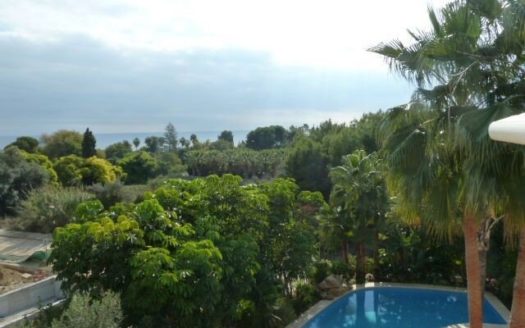 Villa de 5 dormitorios en Milla de Oro