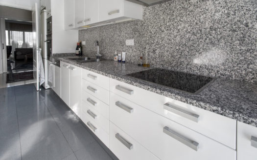 Apartamento de 3 dormitorios en La Corniche