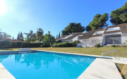 Apartamento de 2 dormitorios en Nueva Andalucia