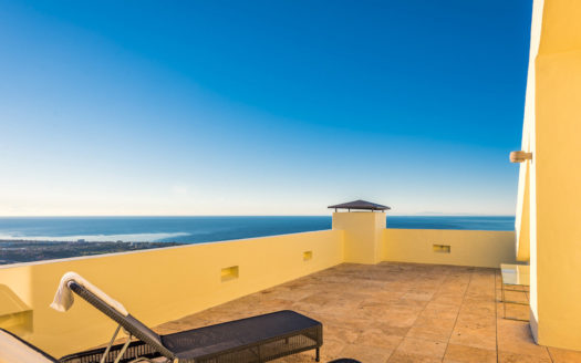 Ático de 4 dormitorios en Los Monteros Hill Club